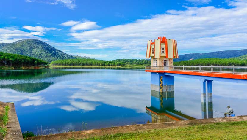 Hồ Tuyền Lâm - 1 mảnh đất tâm hồn tại Đà Lạt - Du lịch với giá rẻ
